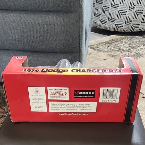 1970 Dodge Charger R/T Model Car - Red - Picture 8 of 8